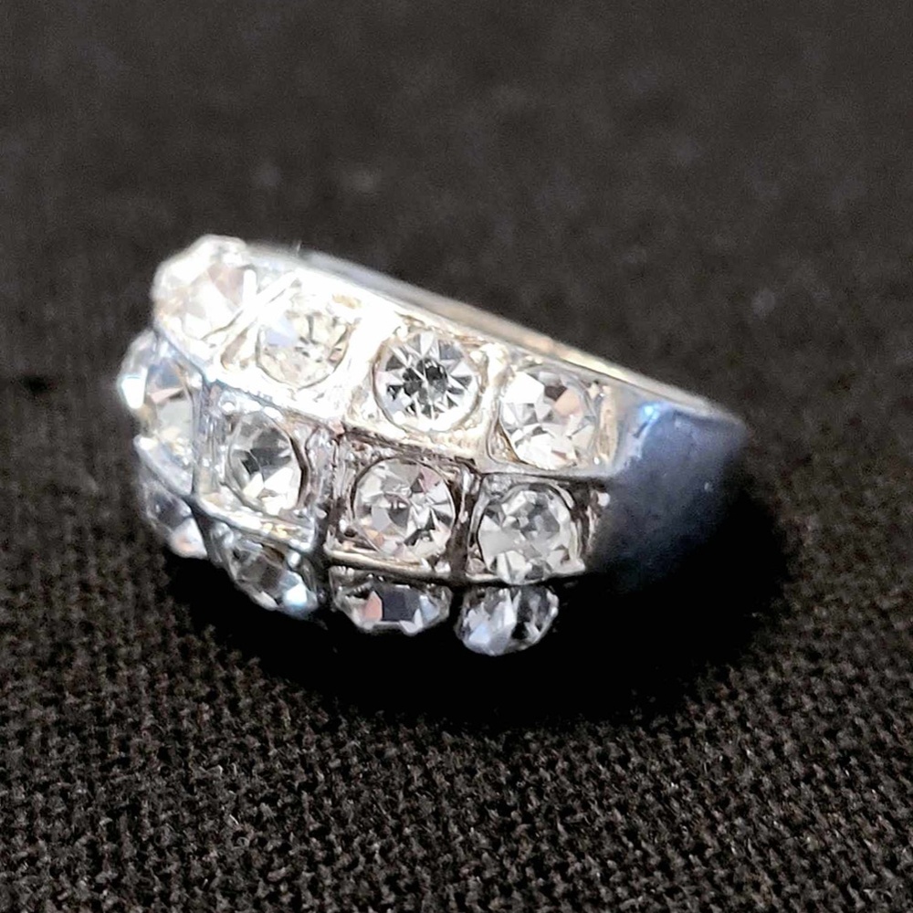 💗💞 Vintage Large Art Deco Clear Crystal 3-Row Silver Plated Ring size Small